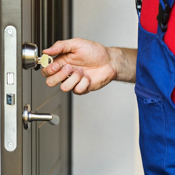 cerrajería residencial ofrece asesoramiento en medidas de seguridad para residencias